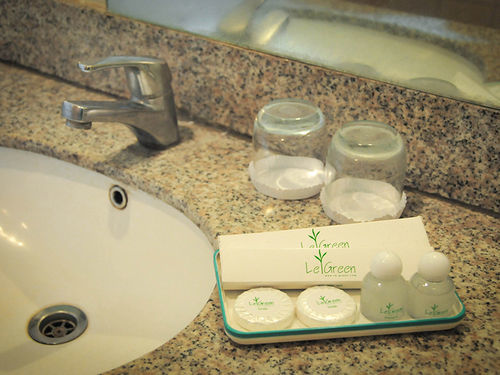 Legreen Suite Pejompongan Jacarta Exterior foto