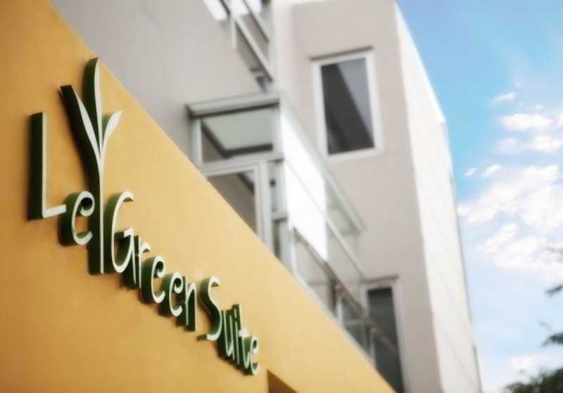 Legreen Suite Pejompongan Jacarta Exterior foto